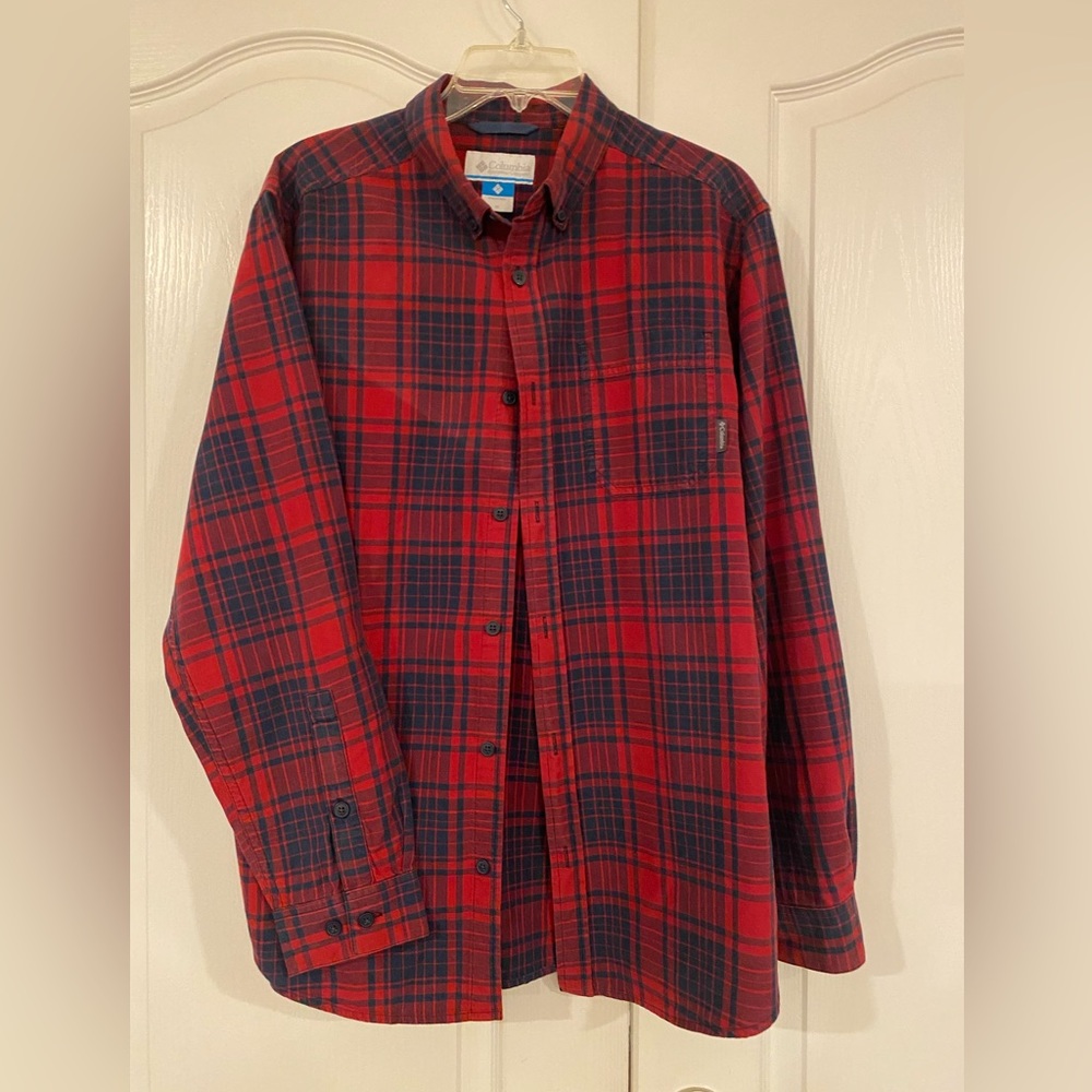 Men’s long sleeve dress shirt